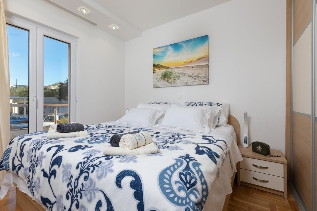 Luxury Apartman Sky With Sea View And Whirlpool Makarska Esterno foto